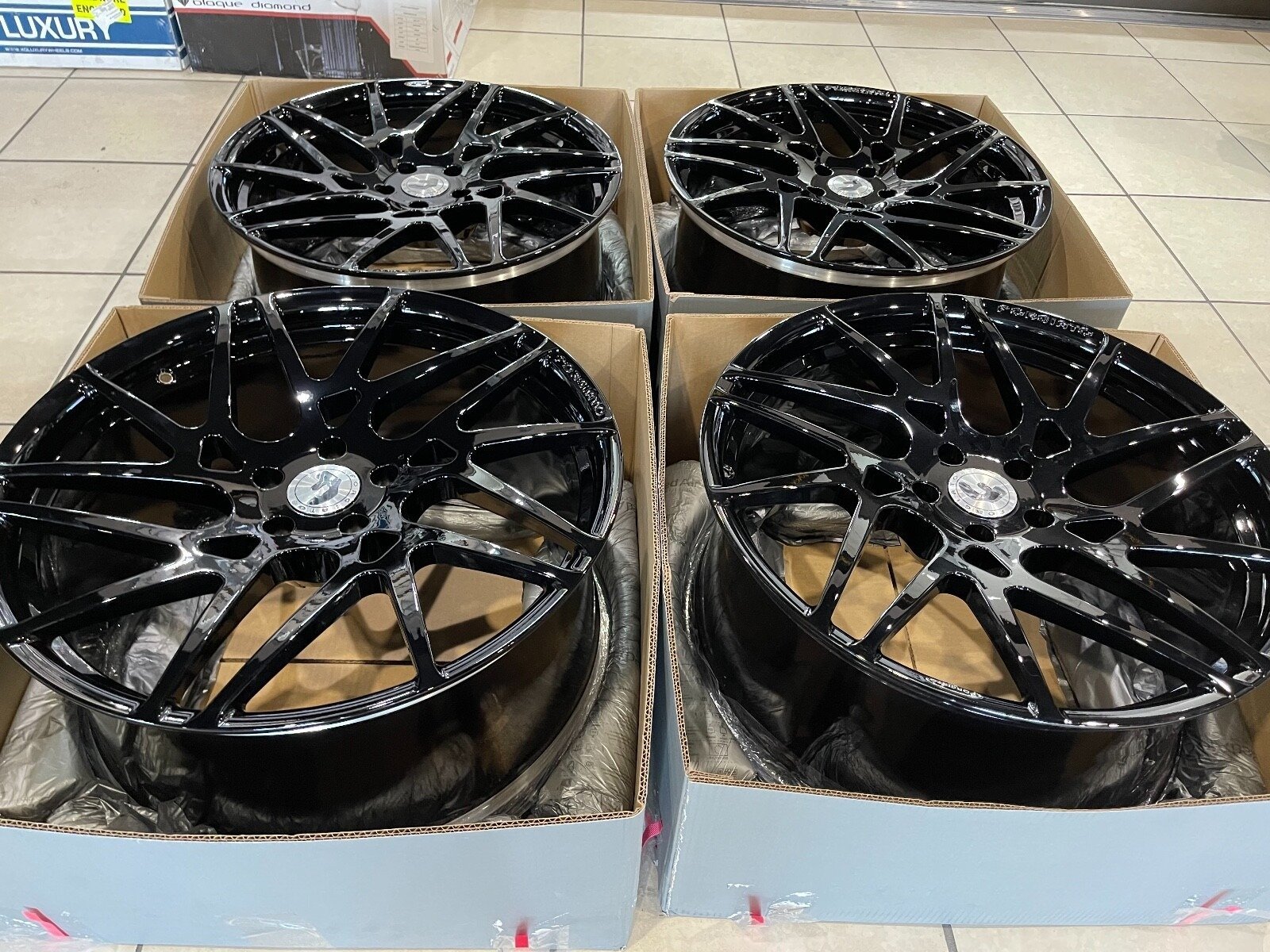 imgi 110 s l1600.jpg imgi 110 s l1600.jpg